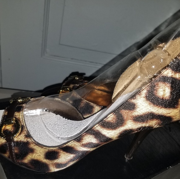 Leopard Heels - Picture 2 of 5